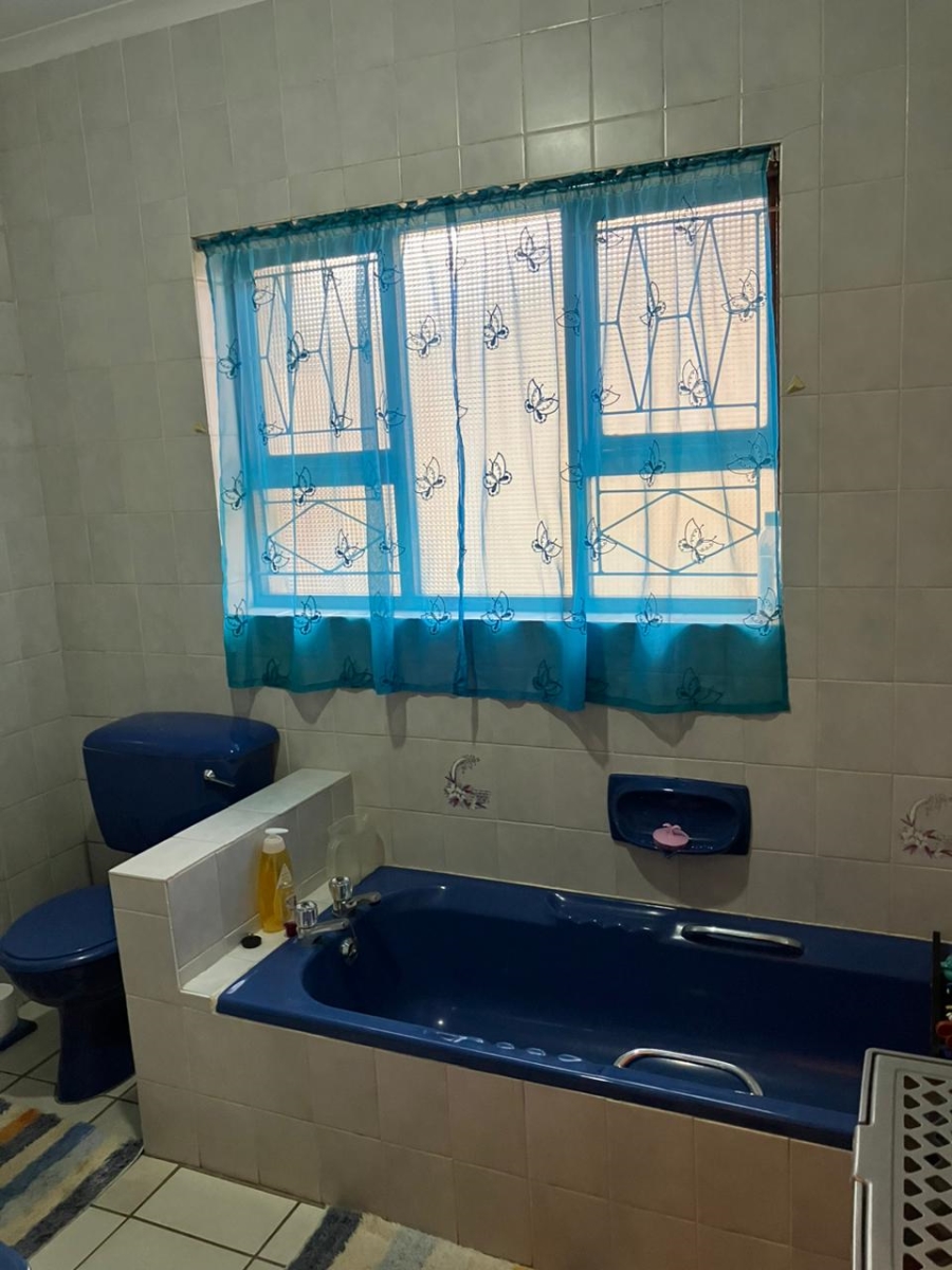 4 Bedroom Property for Sale in Manor Heights Eastern Cape